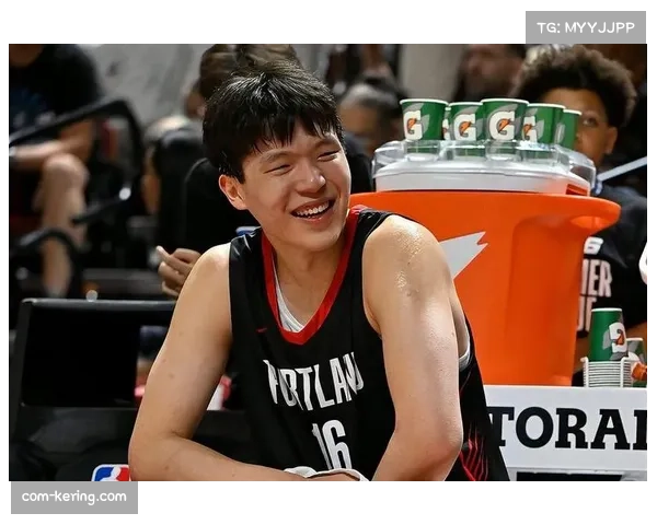 中国球员杨瀚森新秀赛10分2篮板 国际球员体系融入速度引关注